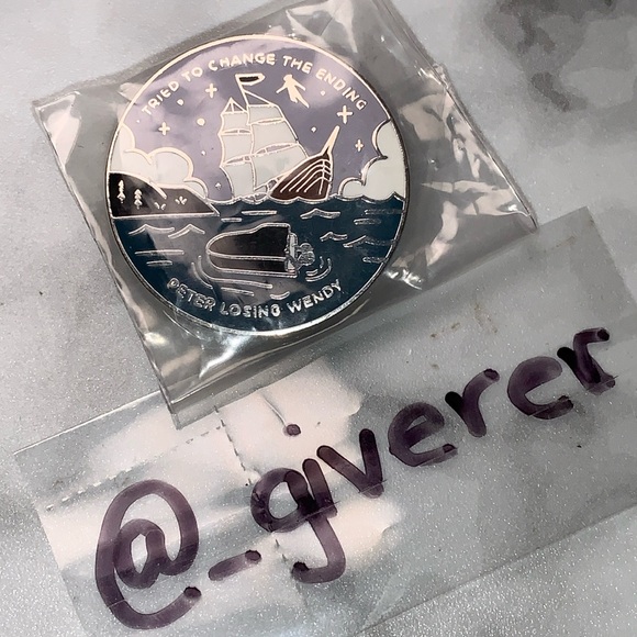 ‘CARDIGAN’ PETER LOSING WENDY TAYLOR SWIFT PIN - Picture 6 of 11